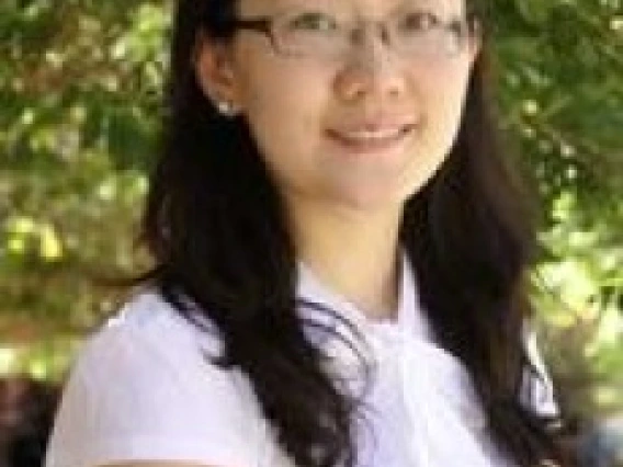 Yue Niu headshot